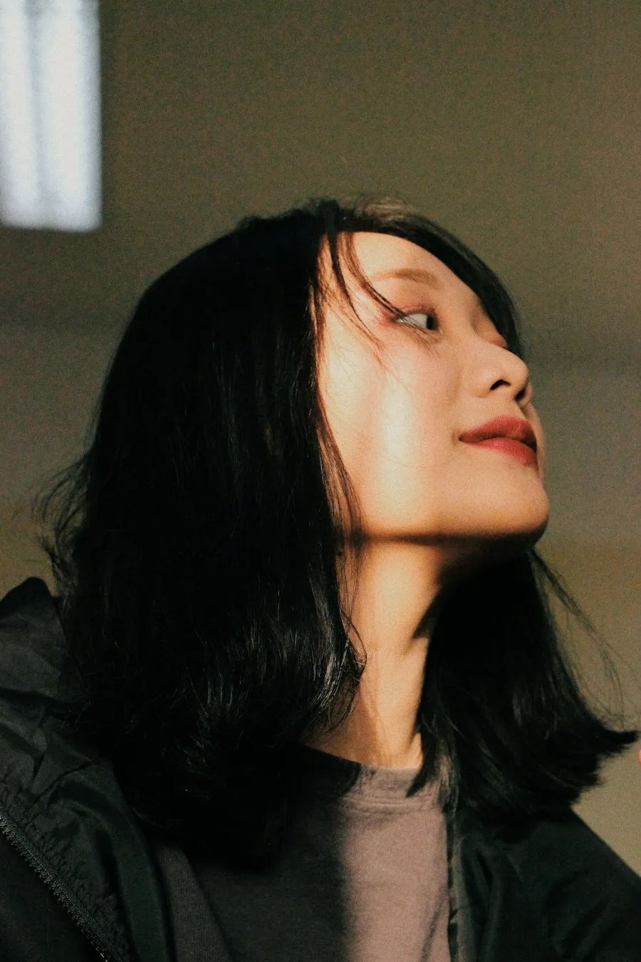 顔まわりレイヤーのヘアスタイル例
