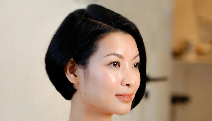 耳かけハンサムショートのヘアスタイル例